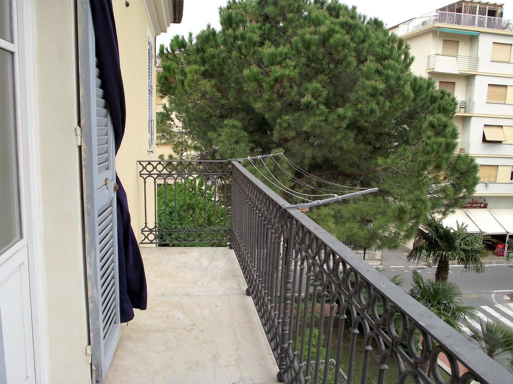 Casa Azzurro Pervinca By Holiday World Finale Ligure Exterior photo